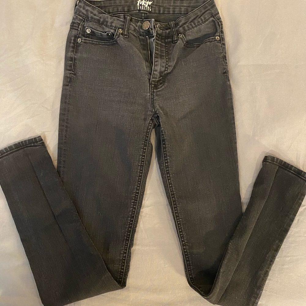 High-waisted skinny jeans